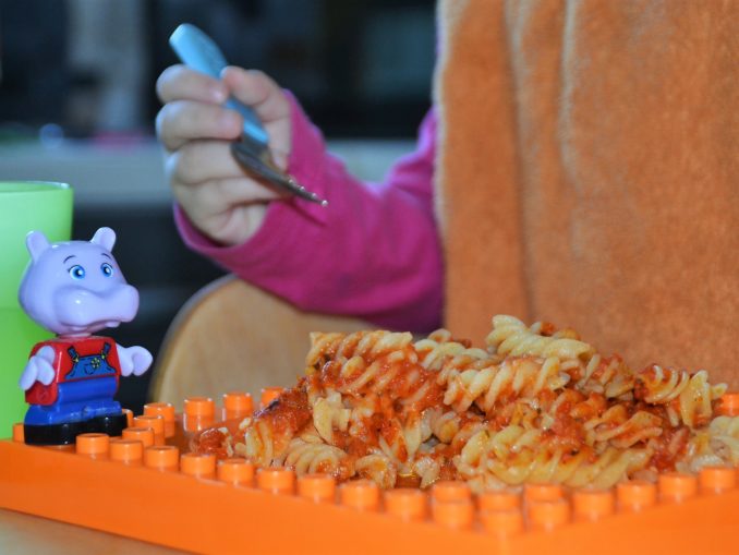  Läuse im Kindergarten - Das ist jetzt zu tun - Kitamaus & Schulflöhe Motiv 