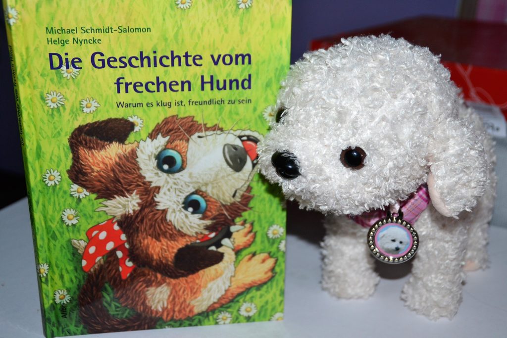 University Games „The Dog Ate My Homework“ – Lustiges Aktions-Bilderratespiel Für Kinder Ab 5 Jahren, Inkl. Zerknüllendem Hund